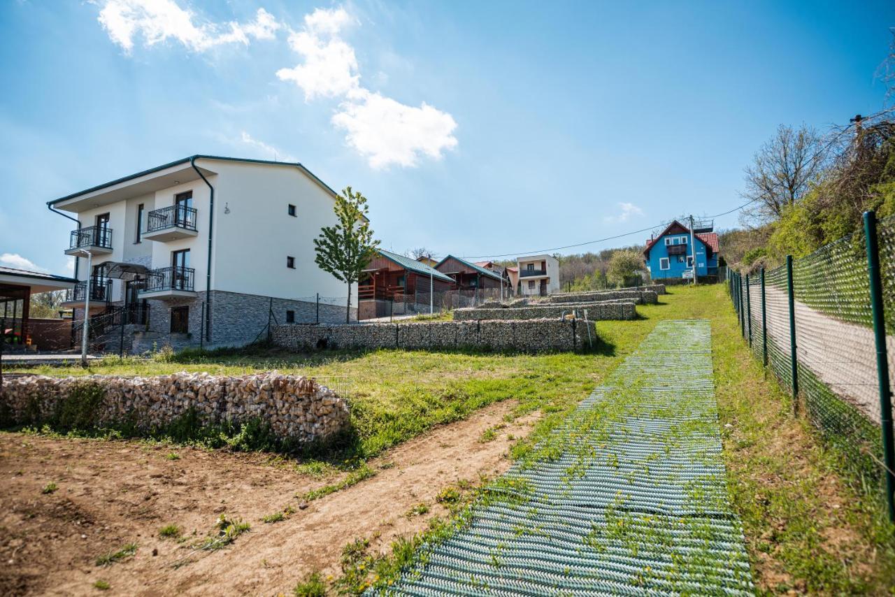 فندق Gabion Garden Podhájska المظهر الخارجي الصورة